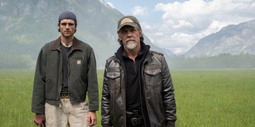 Jacob Elordi et Josh Brolin dans The Dog Stars