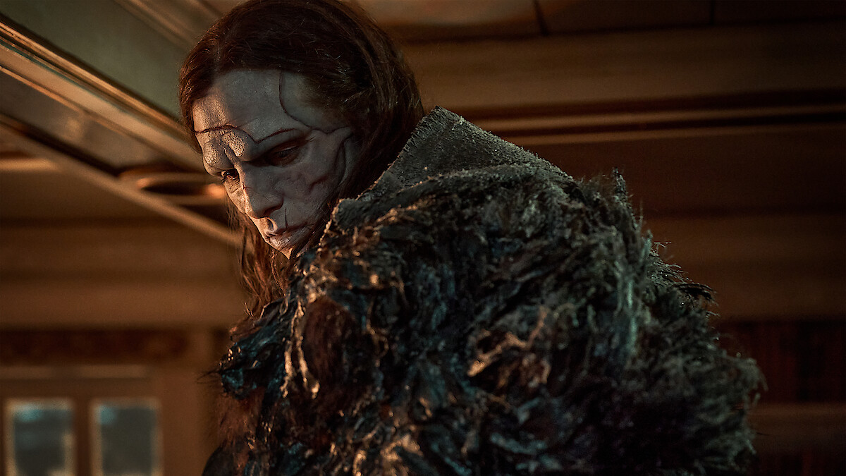 FRANKENSTEIN. Jacob Elordi as The Creature in Frankenstein. Cr. Ken Woroner/Netflix © 2025.