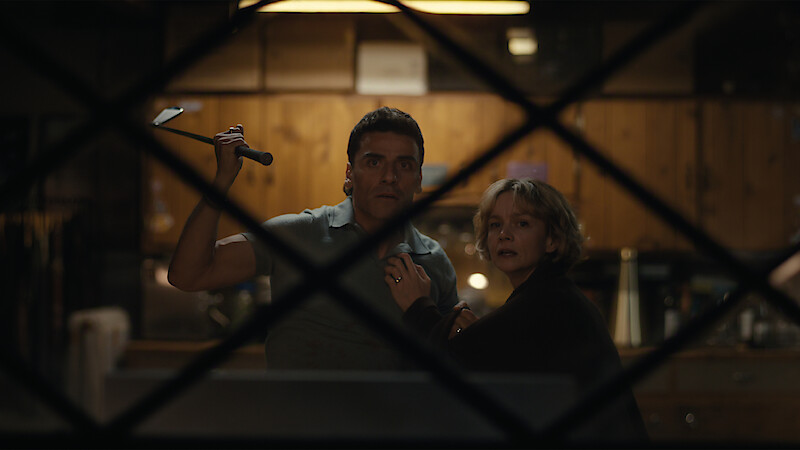 Beef. (L to R) Oscar Isaac as Josh Martin, Carey Mulligan as Lindsay Crane-Martin in episode 201 of Beef. Cr. Courtesy of Netflix © 2026