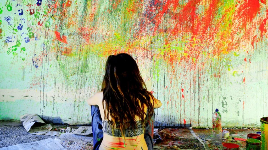 Woman and art therapy.