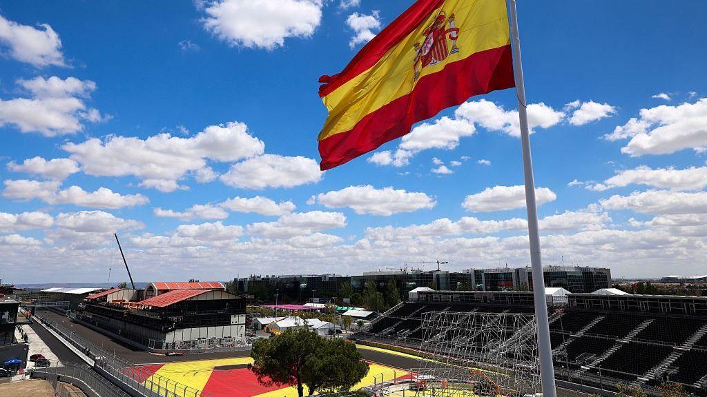 And image if the Spanish flag over the Madring circuit in Madrid 