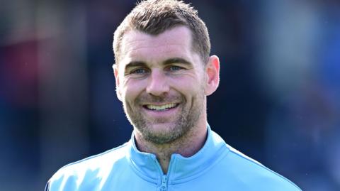 Sam Vokes in a Wycombe training kit