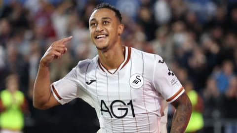 Adam Idah celebrates 