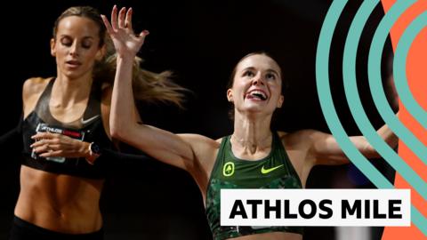 Klaudia Kazimierska crosses the finish line ahead of Georgia Hunter Bell