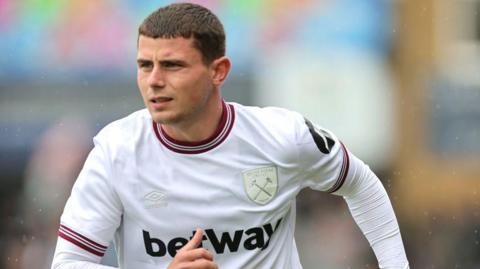 Dan Chesters in action for West Ham United