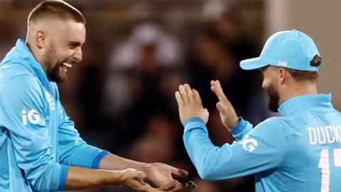 Will Jacks celebrates a wicket with Ben Duckett