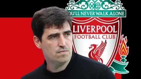 Andoni Iraola in front of a red and black background and the Liverpool club badge
