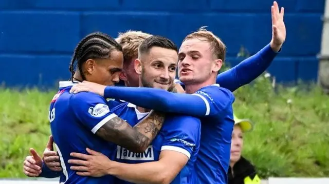 St Johnstone