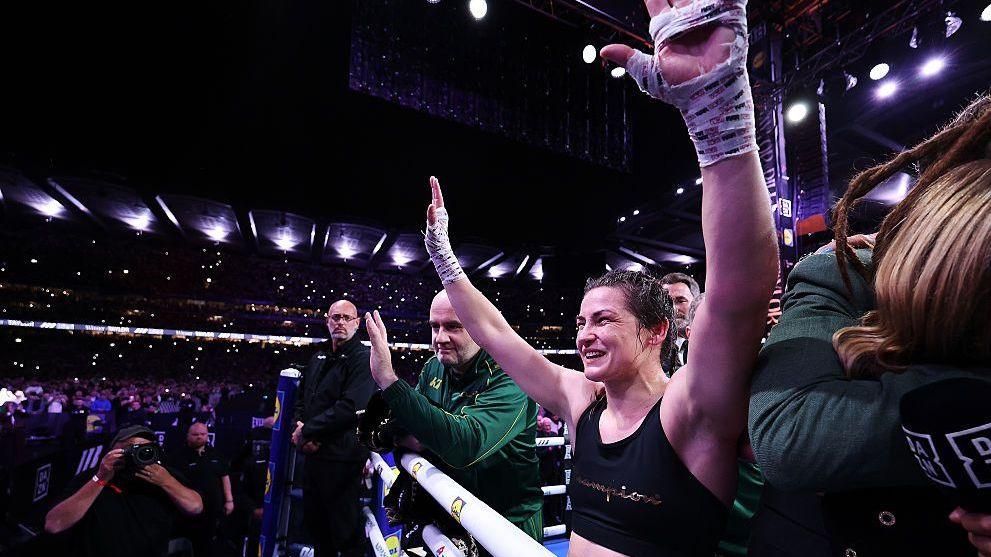 Katie Taylor celebrates after her win