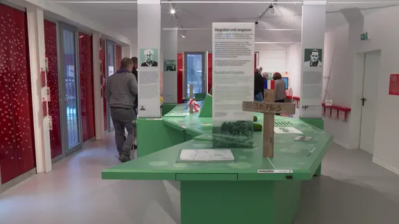 Die KZ-Gedenkstätte Kaltenkirchen in Springhirsch.