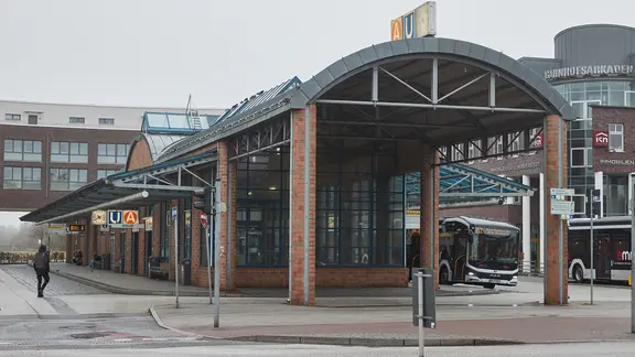 Blick auf den U-Bahnhof Norderstedt-Mitte.