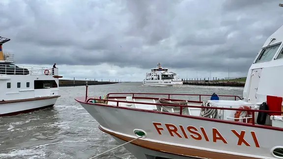 Norddeich - das Tor zu den ostfriesischen Inseln. Mehr als zwei Millionen Gäste starten von hier aus Richtung Juist und Norderney.