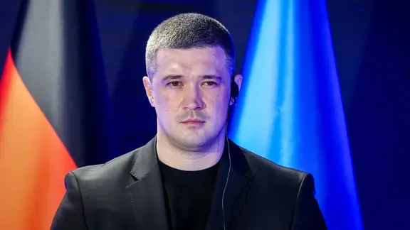 Mychajlo Fedorow damaliger Verteidigungsminister der Ukraine bei einer Pressekonferenz in Kiew
