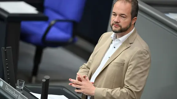 AfD-Politiker Martin Sichert im Bundestag