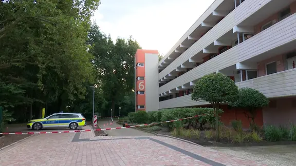 Das Bild zeigt Polizeiermittlungen in Delmenhorst.