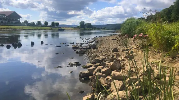 Niedrigwasser an der Oberweser.