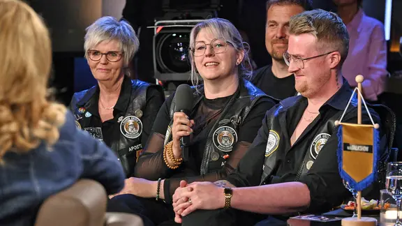 Tina Tewes und weitere Friseurinnen und Friseure des Vereins "Barber Angels" sind zu Gast in der NDR Talk Show am 5. Juni 2026.
