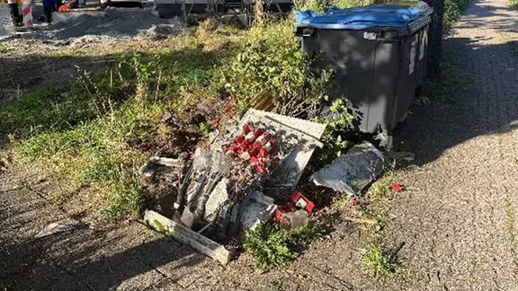 Zerstörter Stromkasten in Celle nach Unfall