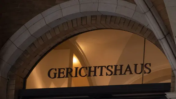 Der Eingang des Landgerichts Bremen.