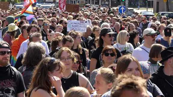 Eine Demonstration gegen rechts in Flensburg
