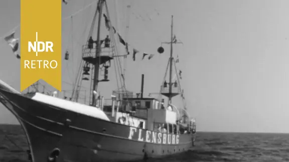 Feuerschiff "Flensburg" über die Toppen geflaggt.