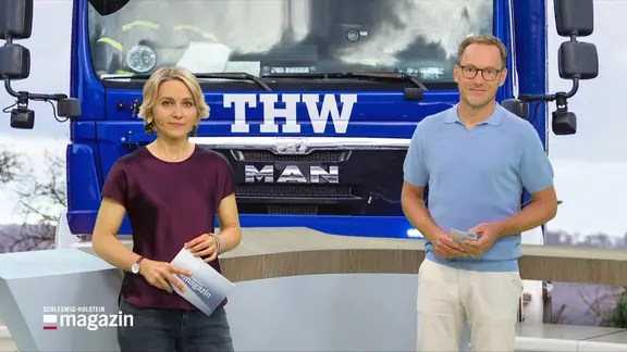 Marie-Luise Bram und Julian Krafftzig moderieren das Schleswig-Holstein Magazin.