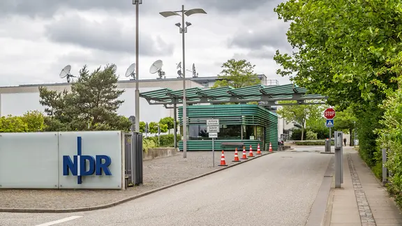 Der Eingang zum NDR-Gelände in Lokstedt.