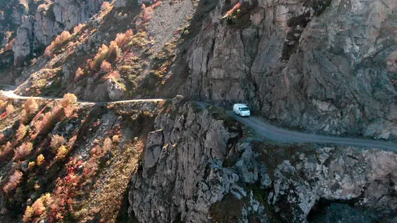 Das "Eiserne Tor" an den Derebasi Kurven. Die schwierigste Stelle des "Highway D915" zwischen Of und Bayburt.