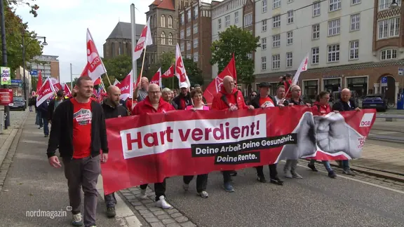 Die Demo der DGB gegen die Sozialreform.