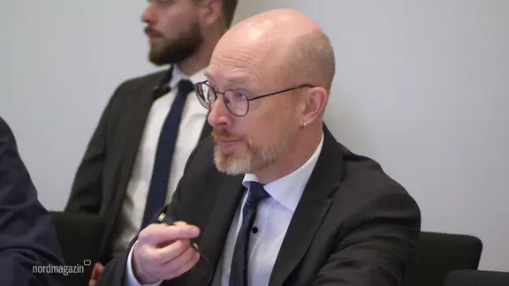 Christian Pegel im Untersuchungsausschuss zu Nord Stream 2. 