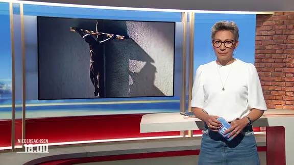Moderatorin Christina von Saß im Studio