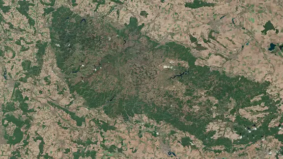 Ein Satellitenbild vom 24.08.2022 zeigt den Harz.