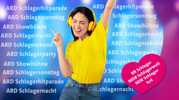 Eine Frau tanzt vor einem grafischen Hintergrund.