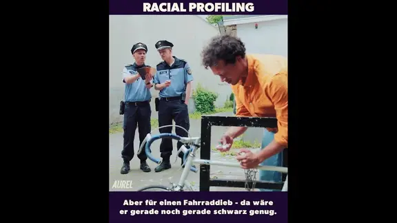 Screenshot aus dem Satirevideo des Komikers Aurel Mertz zum Thema "Racial Profiling"