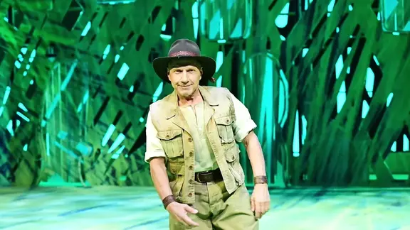 Richy Müller auf der Bühne von "Tarzan"