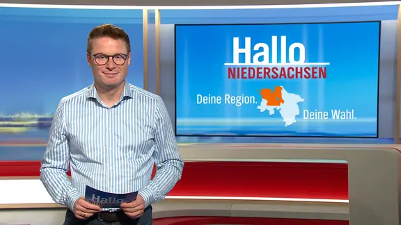 Bertil Starke steht im Hallo Niedersachsen Studio.