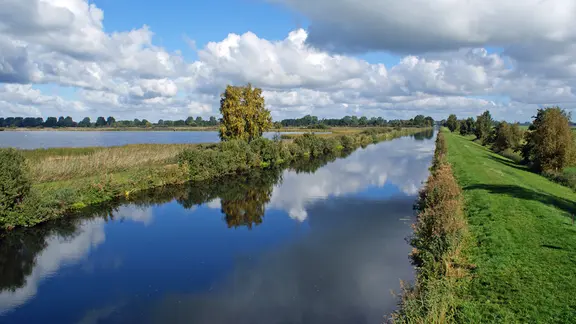 Friedrich-Franz-Kanal in der Lewitz.