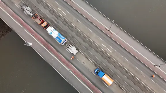 Drohnenaufnahme der Bürgermeister-Smidt-Brücke in Bremen.