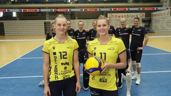 Volleyballerinnen vom SSC in der Trainingshalle