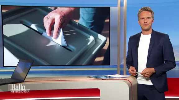 Arne Torben Voigts moderiert Hallo Niedersachsen am 27.09.2026.