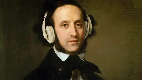 Montage: Mendelssohn mit Kopfhörern