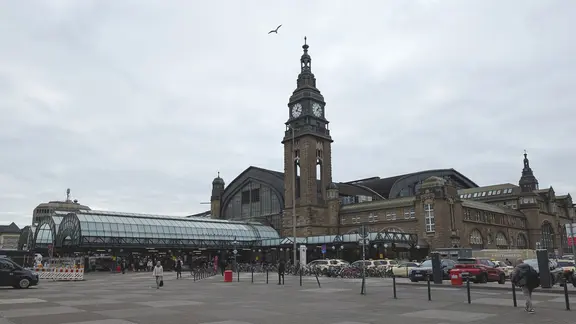 Außenansicht des Hamburger Hauptbahnhofs