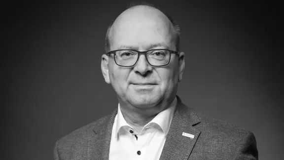 Die Hansestadt Stade trauert um ihren Bürgermeister: Sönke Hartlef ist verstorben.