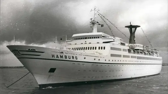 20251107 TS Hamburg Schiff