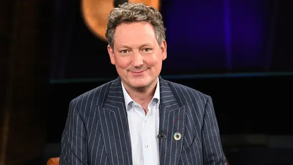 Der Wissenschaftsjournalist Dr. Eckart von Hirschhausen im Porträt.