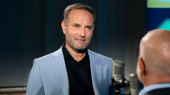 Enrico Schult (AfD) stellt sich NDR MV Interview zur Landtagswahl den Fragen von Stefan Ludmann.