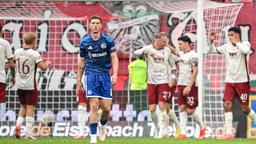 Robin Gosens ist nach dem Gegentor frustriert