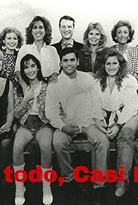 Primary photo for Casi todo, casi nada