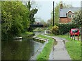 SJ2207 : Montgomery Canal at Welshpool in the rain by David Smith