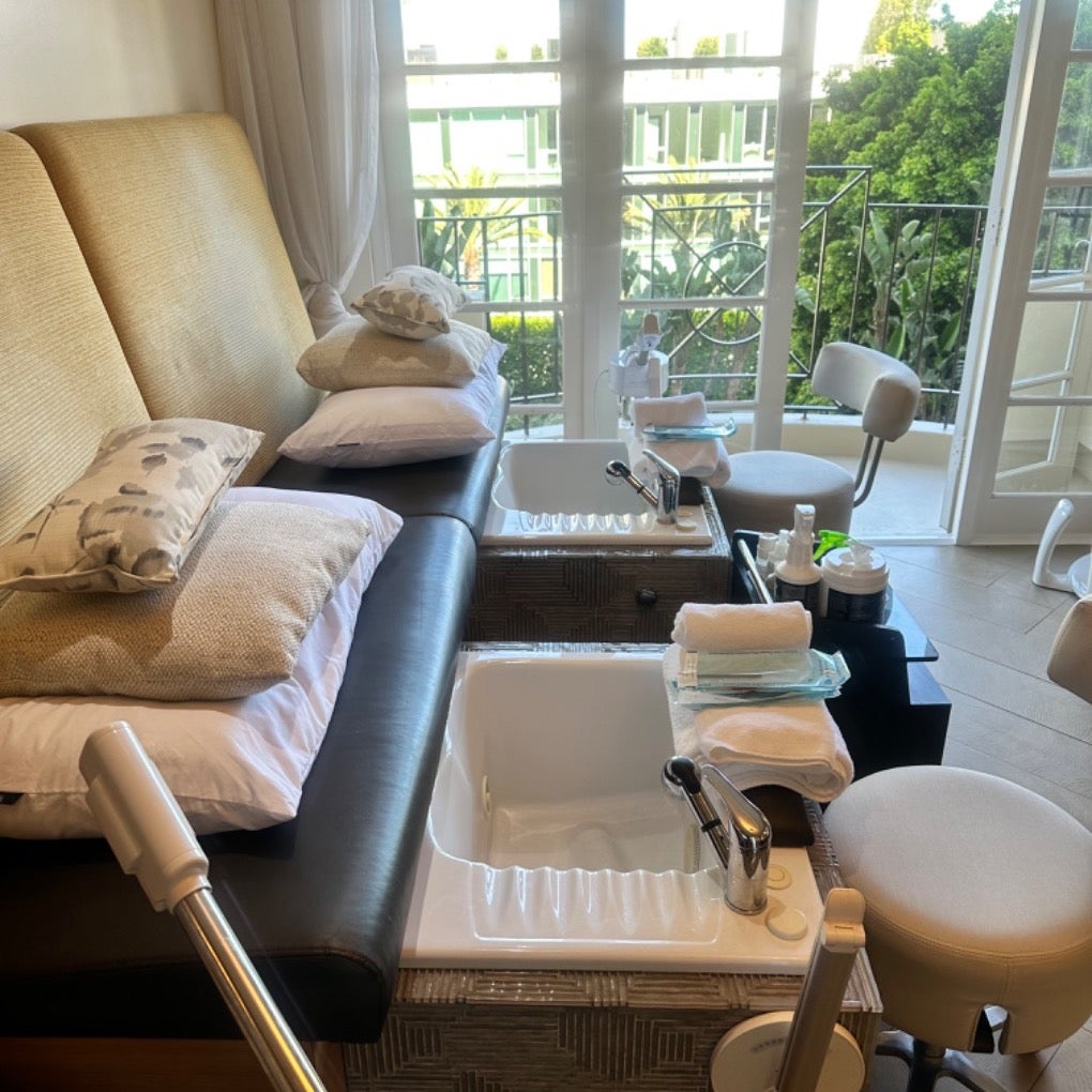 Book An Appointment At Footnanny Inside  Four Seasons 